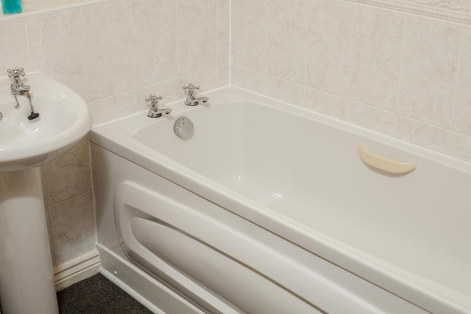 Avril Warwickshire Home Stay Нанитон Экстерьер фото