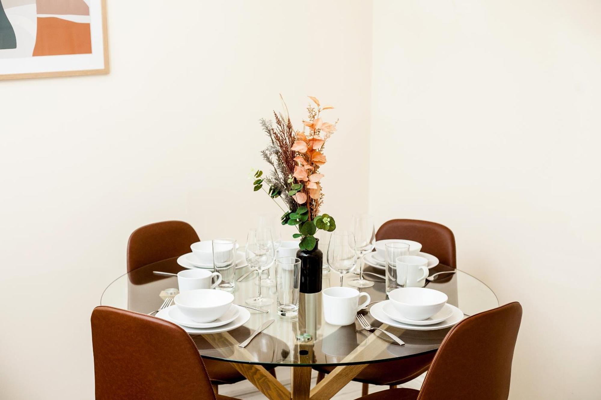 Avril Warwickshire Home Stay Нанитон Экстерьер фото